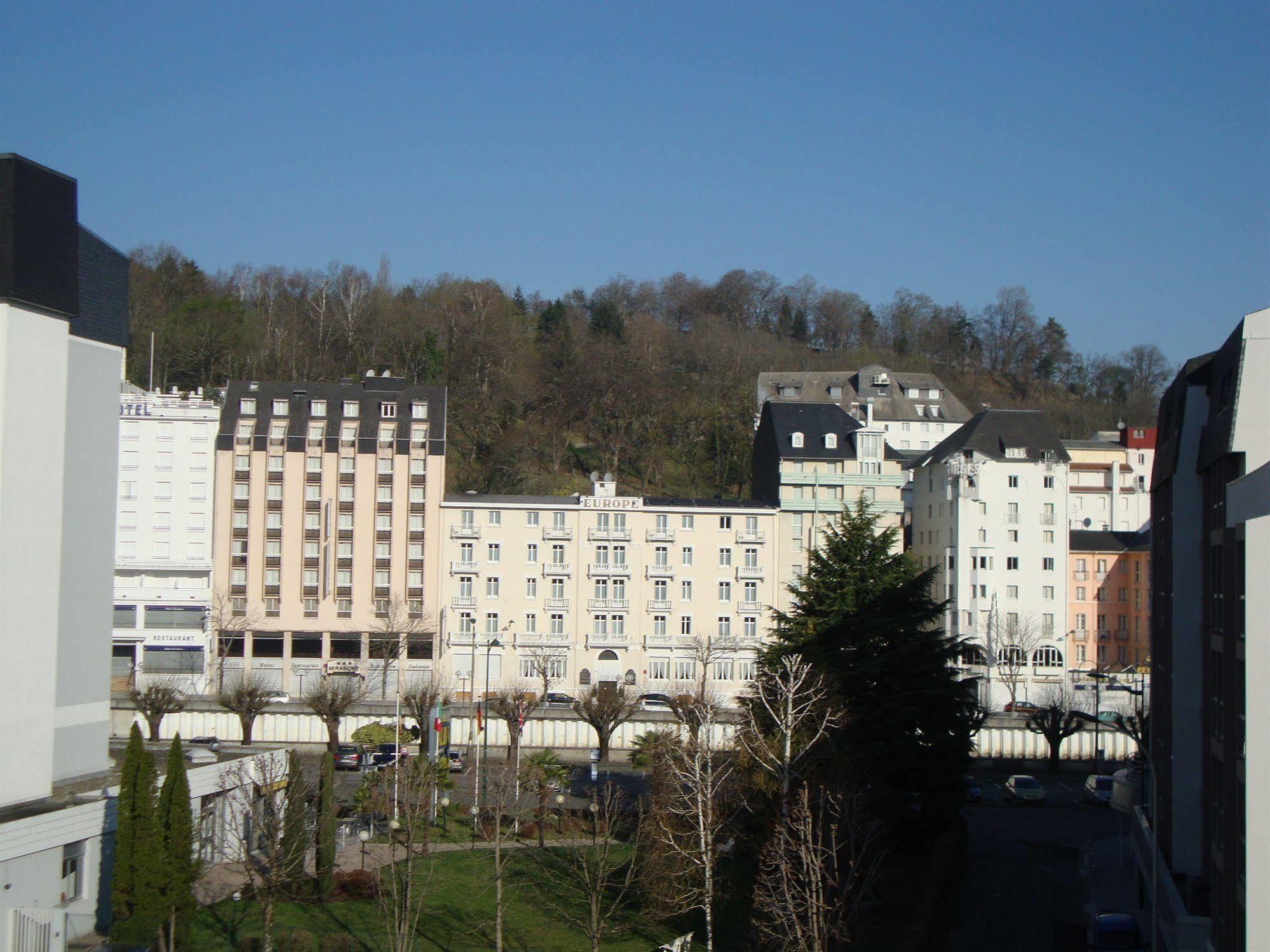 Hotel Au Petit Languedoc Lourdes Exterior foto